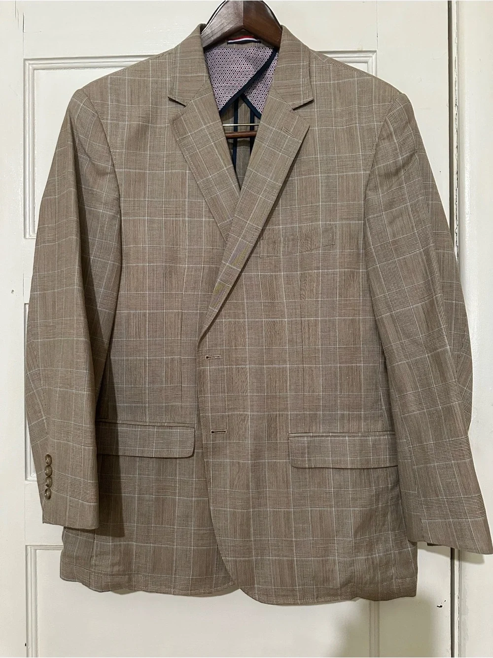 Daniel Hechter Beige Plaid Blazer with Subtle Windowpane